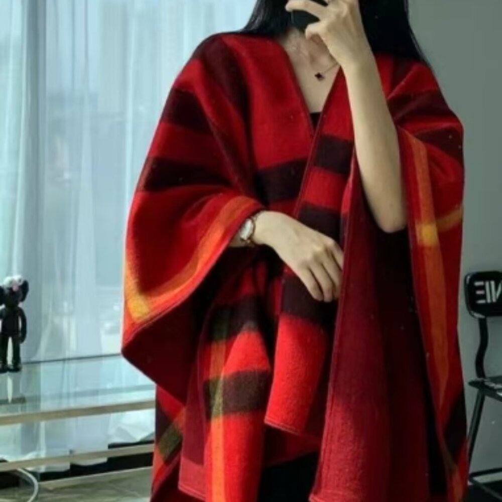 Beautiful Burberry Cashmere Scarf